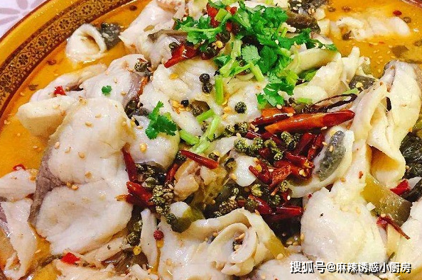 酸菜鱼记住“这1点”，鱼肉鲜嫩爽滑，汤汁酸辣浓郁，不会就要学