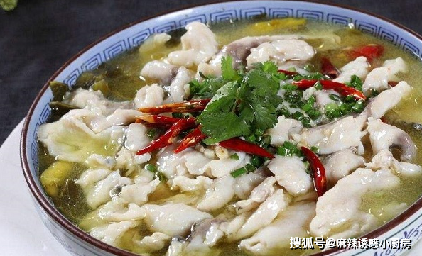 酸菜鱼记住“这1点”，鱼肉鲜嫩爽滑，汤汁酸辣浓郁，不会就要学